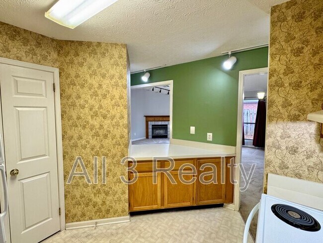 Building Photo - 6008 Woodrun Ct