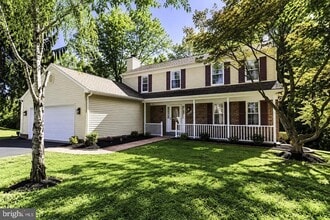 Building Photo - 15025 Timberlake Dr
