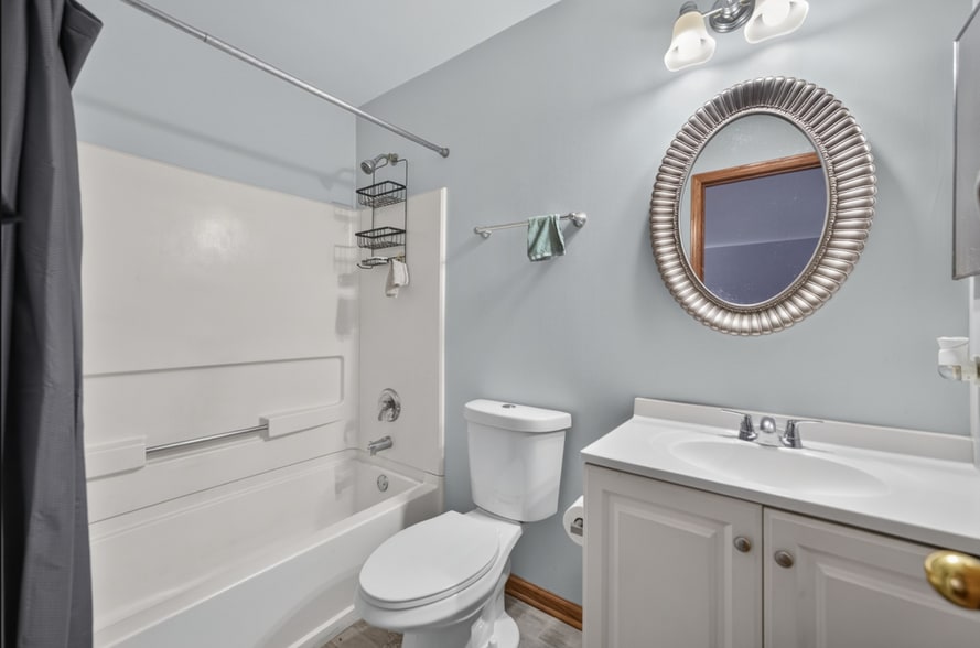 Building Photo - 949 Tanager Ct