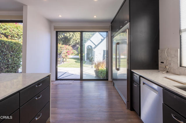 Building Photo - 5150 Loleta Ave