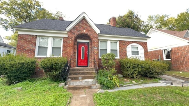 Primary Photo - Historic Columbia Gem: 3-Bed, 2-Bath Home ...
