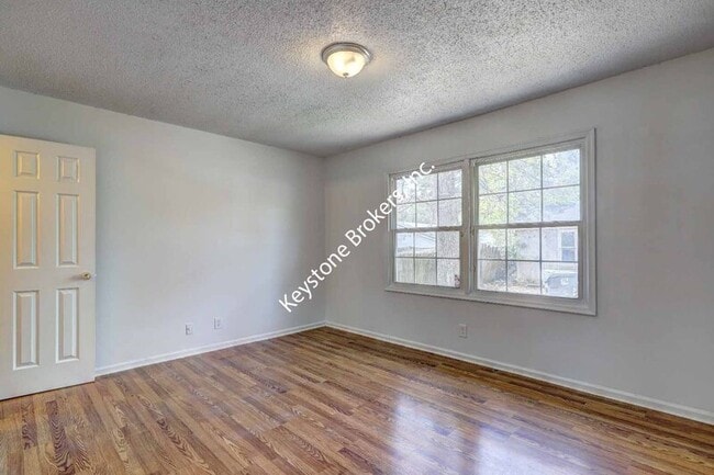 Building Photo - 5587 General Harris Dr