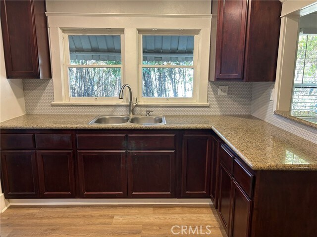 Building Photo - 246 W 4th St