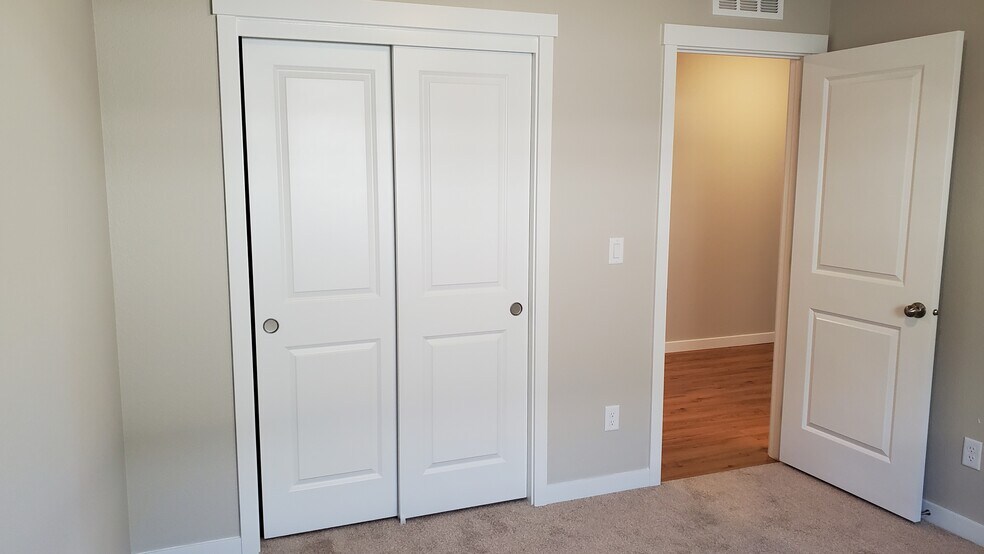 Building Photo - 16918 N Gwinnett Ave