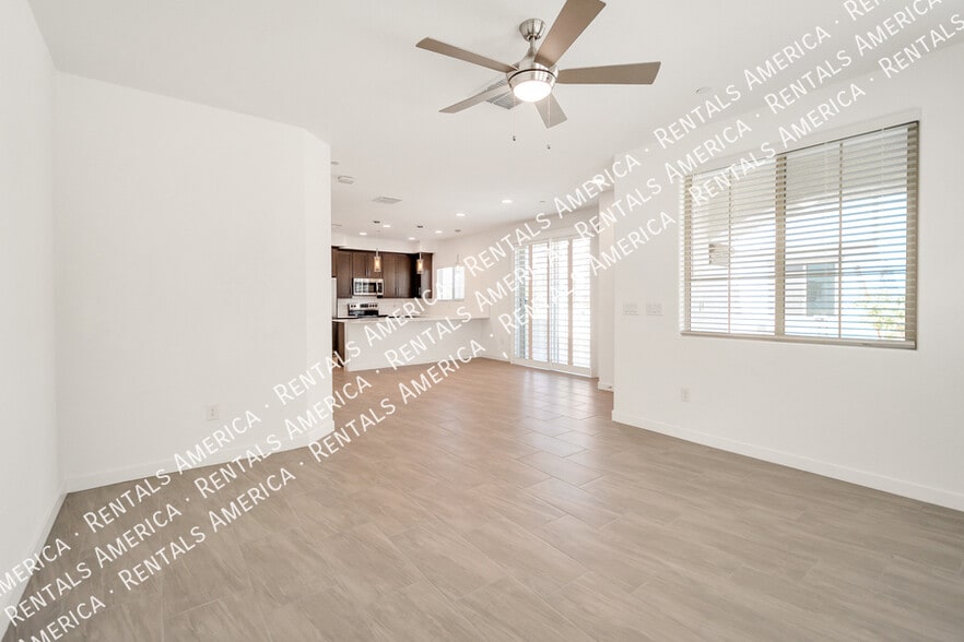 Building Photo - 4100 S Pinelake Way