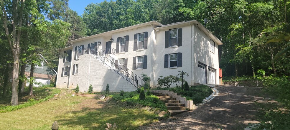 Primary Photo - 1808 Mountainbrook Dr SE