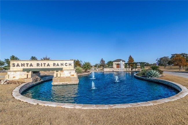 Building Photo - 425 Miracle Rose Way
