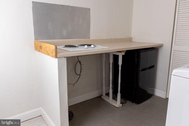 Building Photo - 6621 Greenvale Pkwy