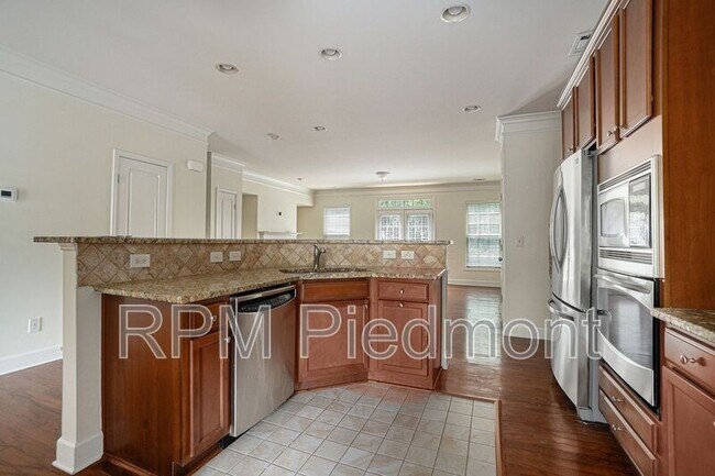 Building Photo - 2786 Birch Grove Ln SE