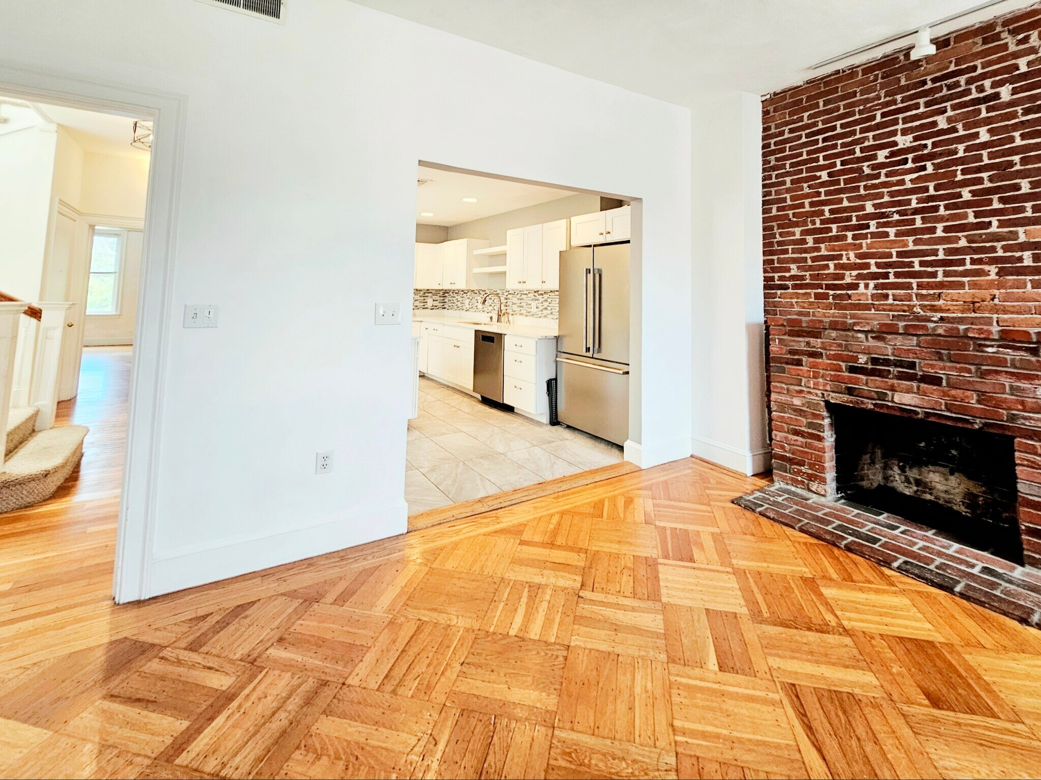 Building Photo - 1712 Beacon St