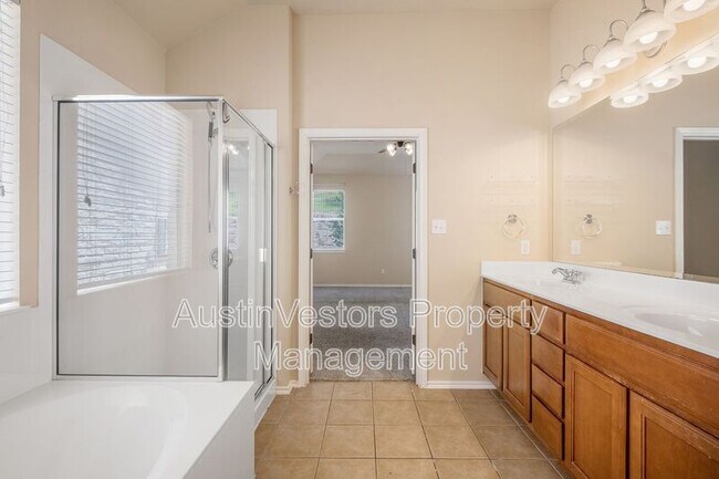 Building Photo - 27 Juniper Berry Way