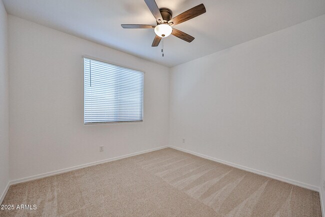Building Photo - 8759 W Colter St