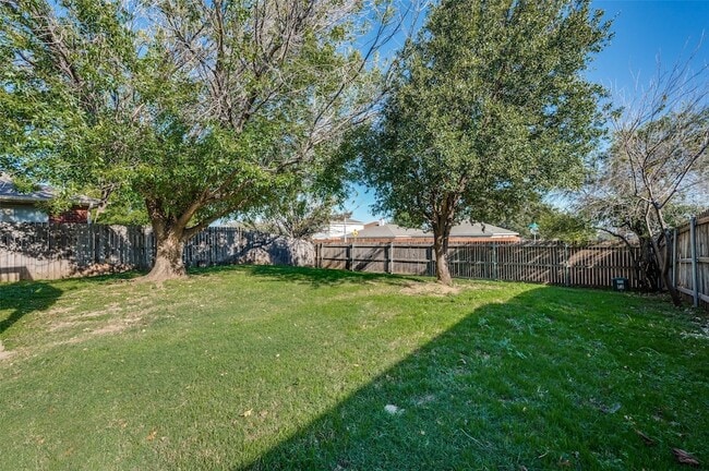 Building Photo - 5224 Royal Burgess Dr