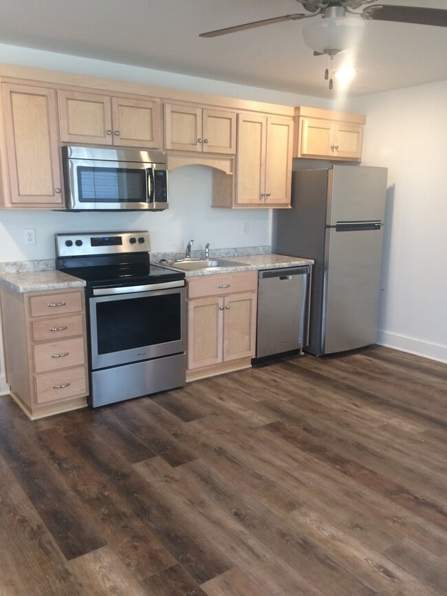 Building Photo - 1138 STREET - A St