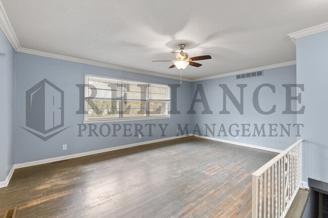 Building Photo - 512 Cindy St