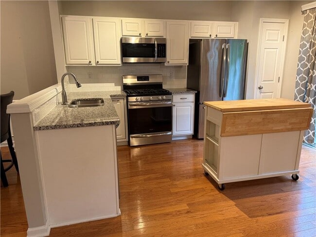 Building Photo - 3810 Timbercreek Cir