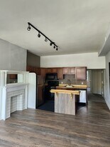 Building Photo - 5515 Hays St