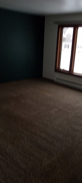 Building Photo - 2635 Shorehaven Ln