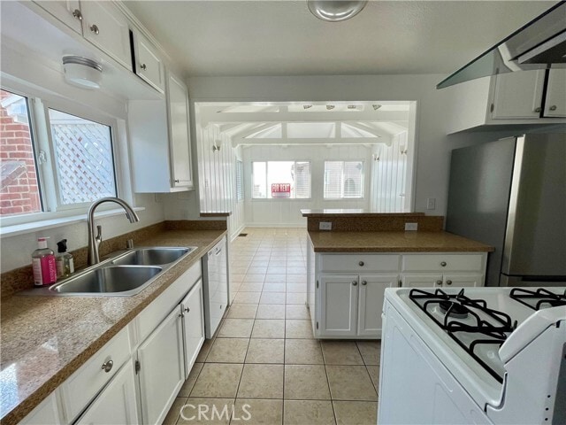 Building Photo - 3112 Highland Ave