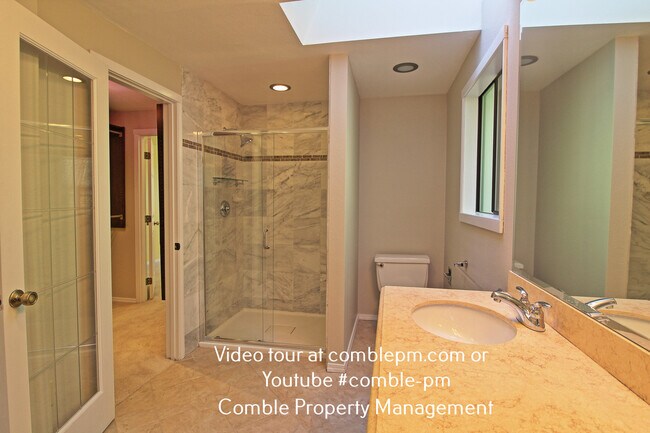 Building Photo - 5275 Highland Dr