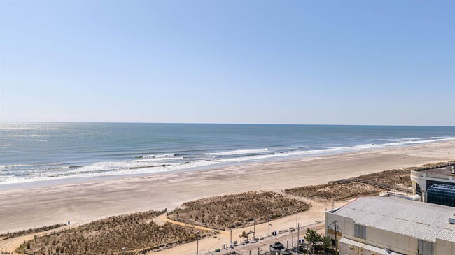 Building Photo - 3101 Boardwalk