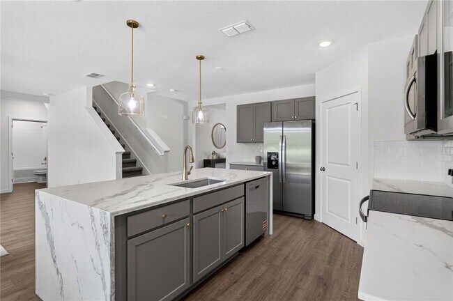 Building Photo - 1037 Champion Ridge Dr
