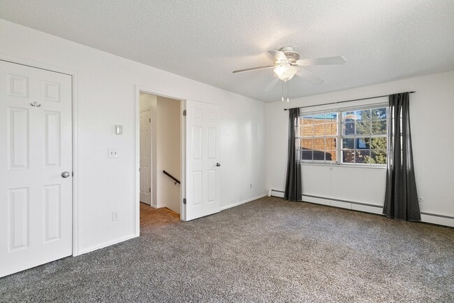 Building Photo - 1145 Willow Bend Cir