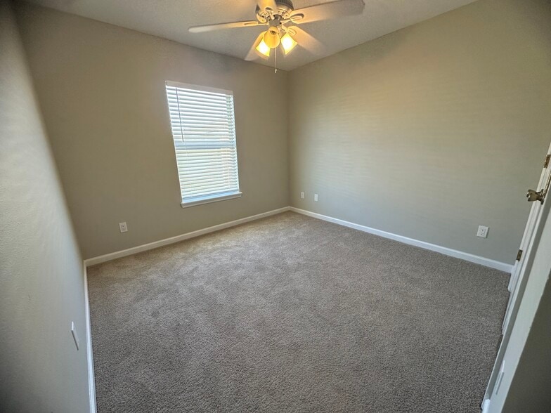 Bedroom #2 - 1500 Calming Water Dr