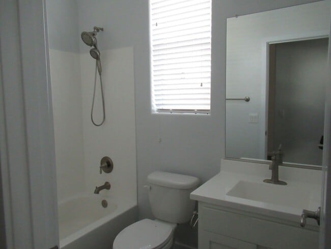 Building Photo - MULBERRY