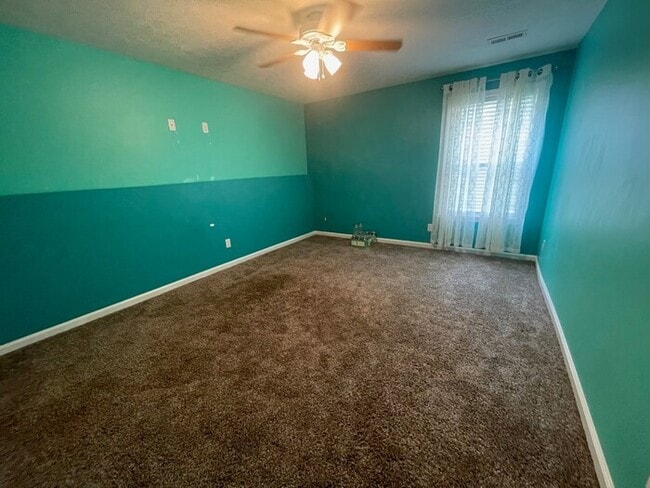 Building Photo - 5BD/4BA Single Family Home