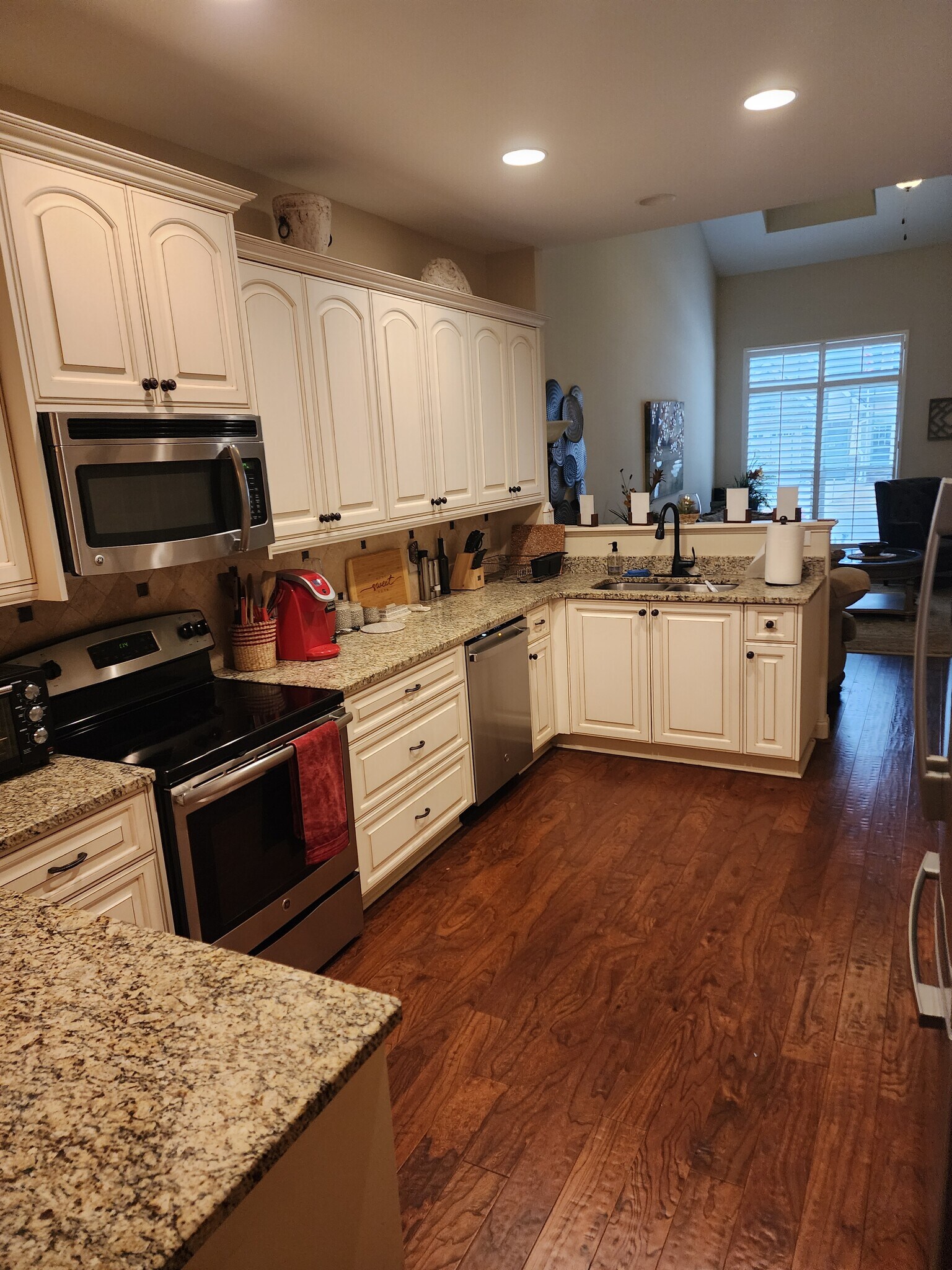 Kitchen - 3016 Pointewest Dr