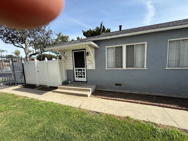 Building Photo - 14732 Burbank Blvd