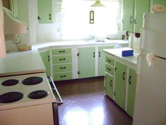 Building Photo - 80 N Main Ave