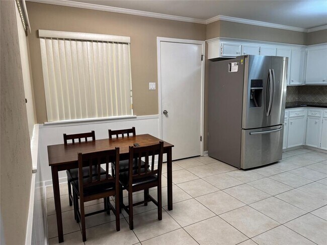 Building Photo - 15538 Baybrook Dr