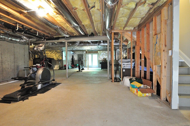 Building Photo - 34 Auburn Knoll