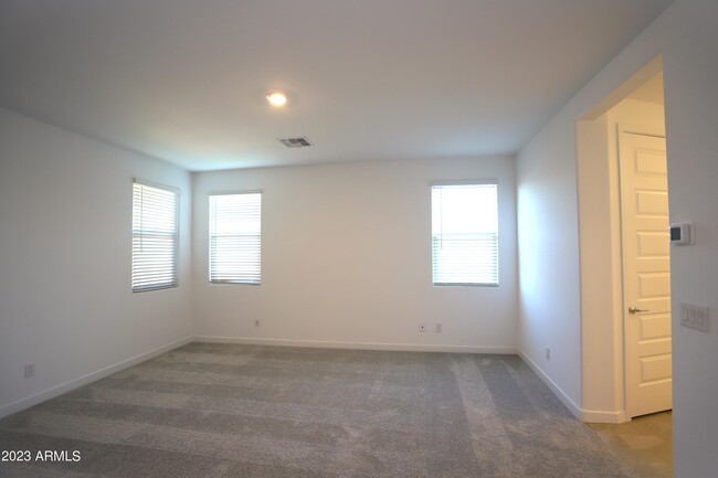 Building Photo - 9447 W Turney Ave