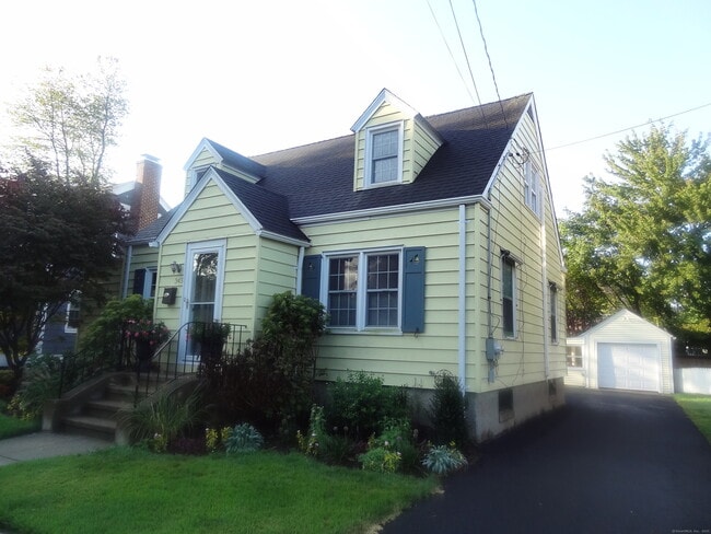 Building Photo - 345 Courtland Ave