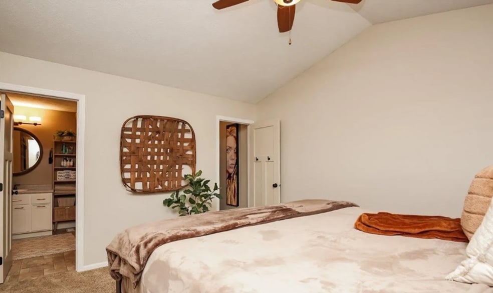 Building Photo - 3436 W 84th Pl