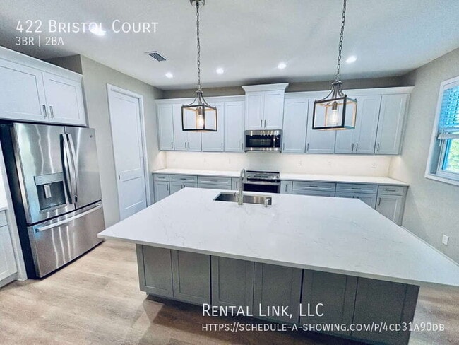 Building Photo - 422 Bristol Ct