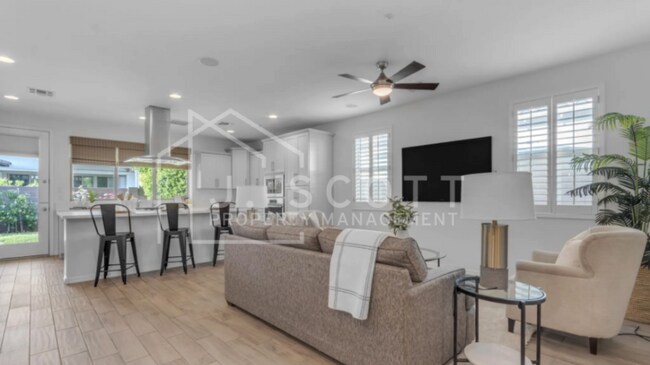 Building Photo - Modern 4-Bedroom Home with Upgraded Kitche...