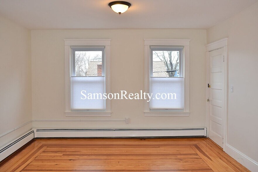 Building Photo - 172 Glenwood Ave