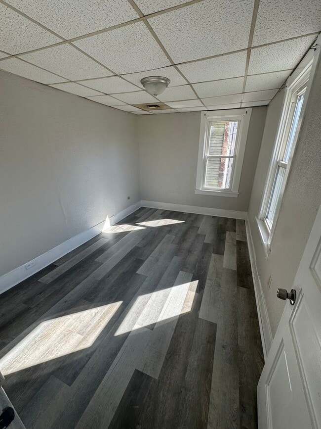 Building Photo - 508 Chestnut St