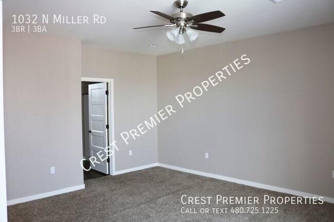 Building Photo - 1032 N Miller Rd