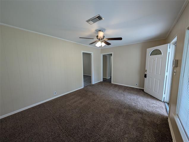Building Photo - 1605 Maple Dr