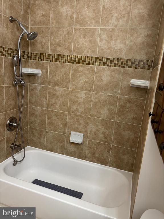 Building Photo - 7438 Fountain Head Dr