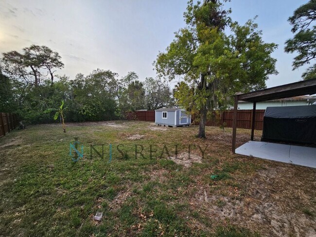 Building Photo - REDUCED PRICE!!!!  MUST SEE.. BEAUTIFUL IN...