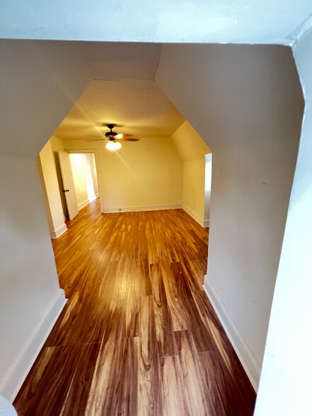 Building Photo - 511 Brinton St