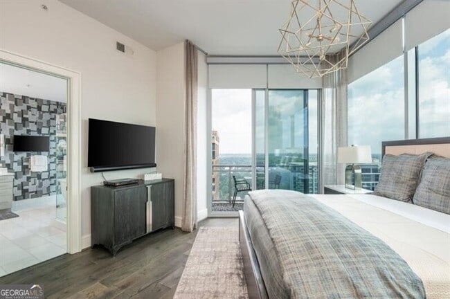 Building Photo - 1065 Peachtree St NE