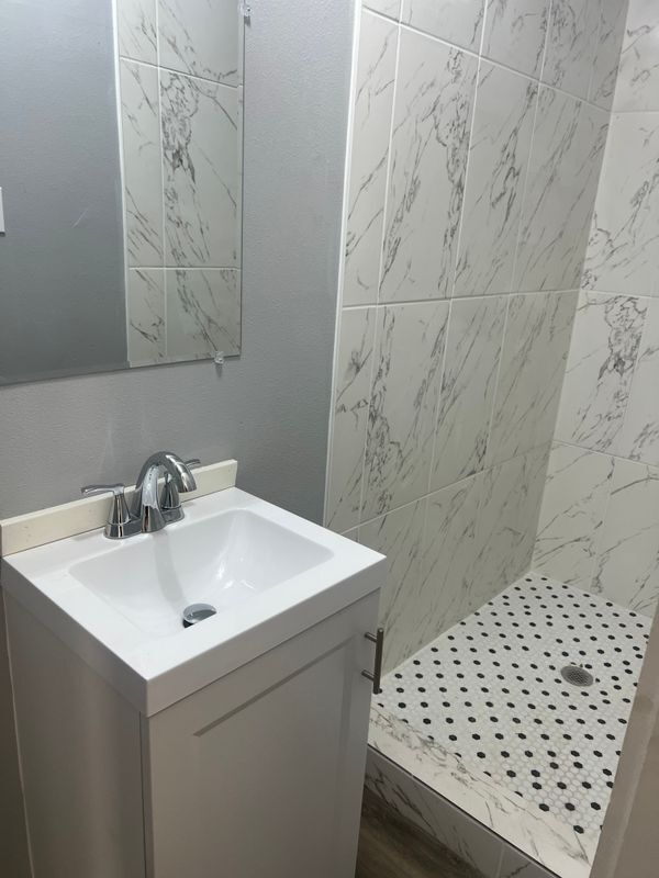 Building Photo - 3705 Ellsmere Ct