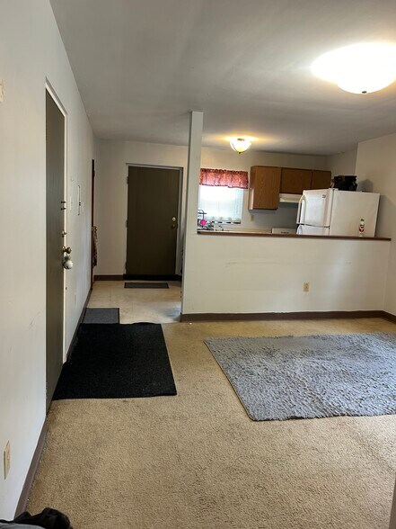 Building Photo - 5502 Harriet St